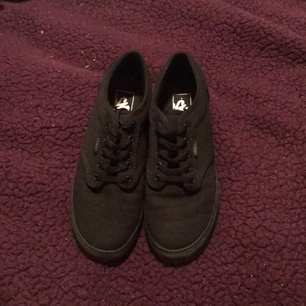 Black Vans!